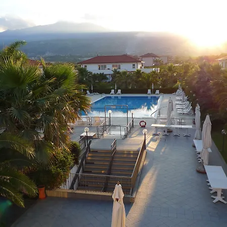 King'S House Hotel Resort-3