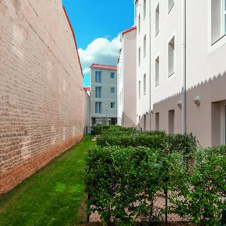 Appart'City Confort Niort Centre-2