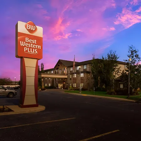 Best Western Plus Landmark Hotel-3