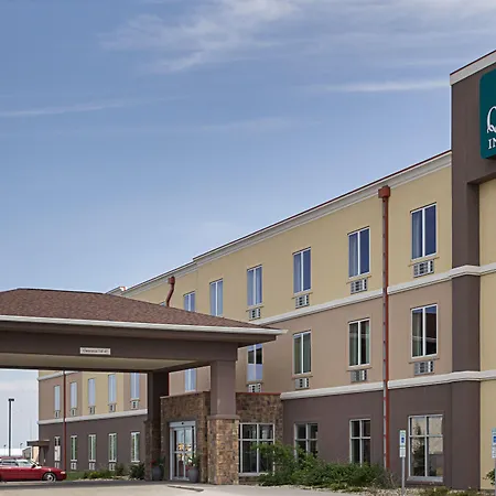 Quality Inn & Suites Minot North-2