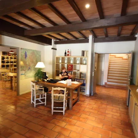 Hotellerie Du Domaine De Cabasse-2