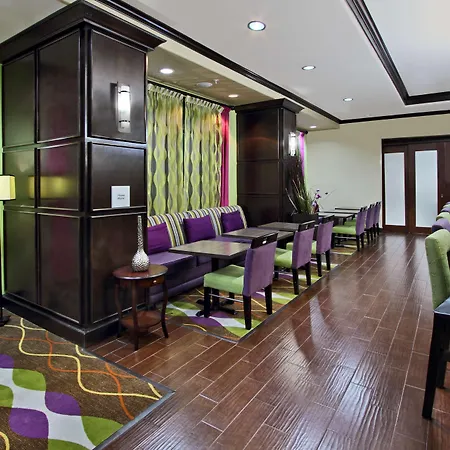 Hampton Inn Beeville-3