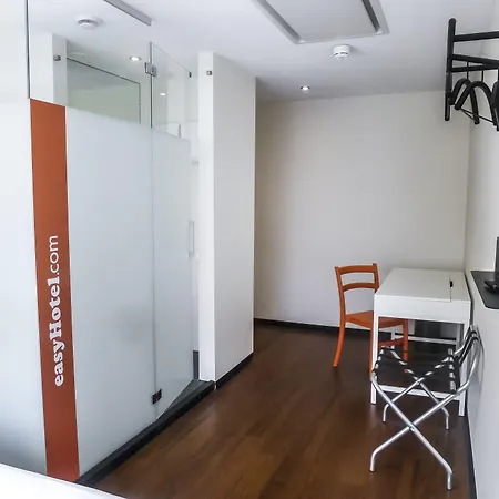 Easyhotel The Hague City Centre-2