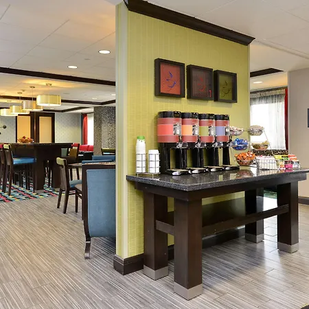 Hampton Inn Iowa City/University Area-3