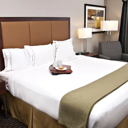 Holiday Inn Express Pembroke By Ihg-2