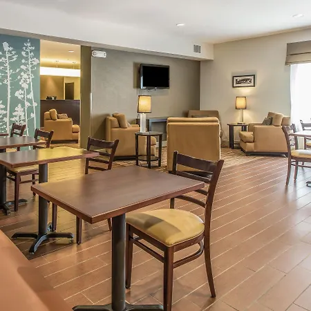 Sleep Inn & Suites Clintwood-2