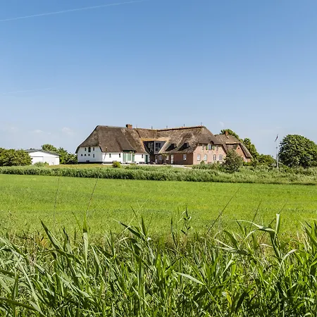 Hotel Pharisäerhof - DAS Hundehotel auf Nordstrand mit Restaurant und Café-2