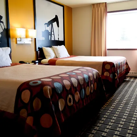 Super 8 By Wyndham Fox Creek-3