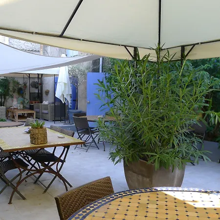 Coq Hotel-2