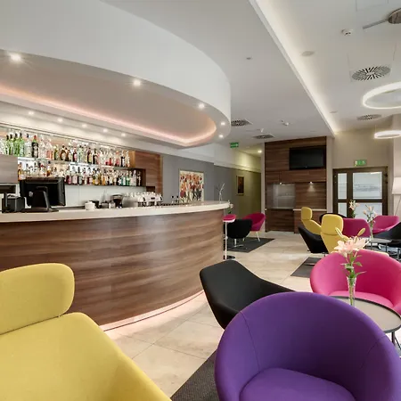Golden Tulip Krakow City Center-2