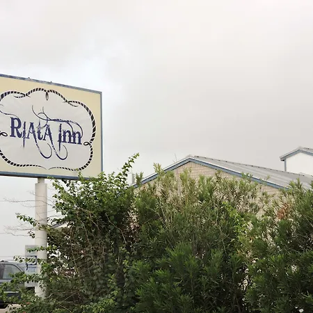 Riata Inn - Crystal City-2