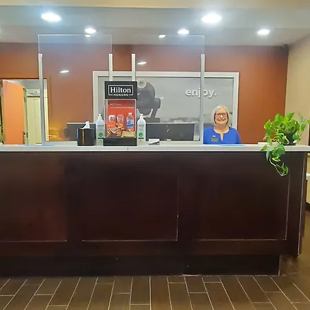 Hampton Inn & Suites Jamestown-3