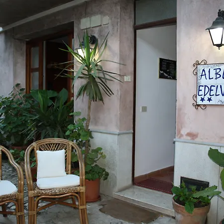 Hotel Edelweiss-3