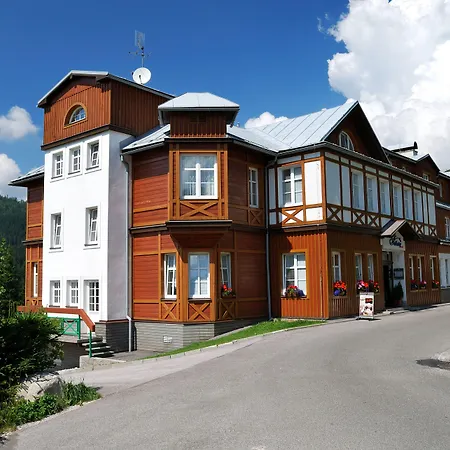 Hotel Snezka-3