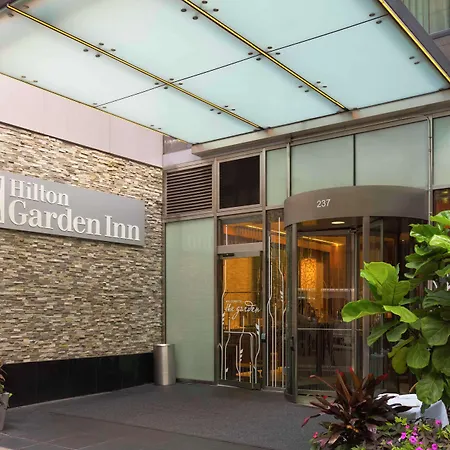 Hilton Garden Inn New York Central Park South-Midtown West-2