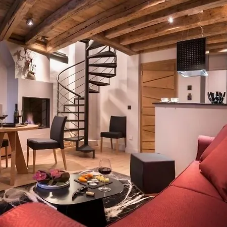Les Loges Annecy Vieille Ville-3