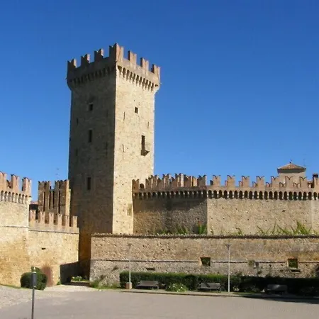 Castello Di Vigoleno-2
