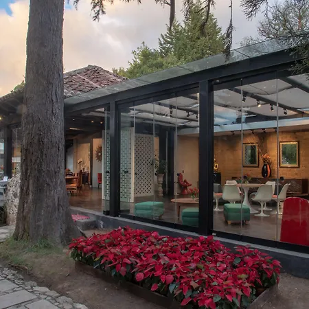 Uvence Arte + Hotel-2