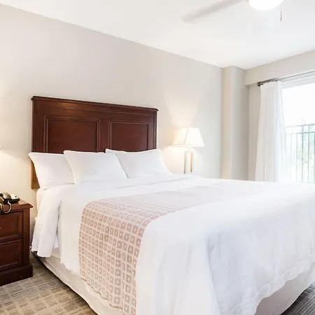 Canterra Suites Hotel-3
