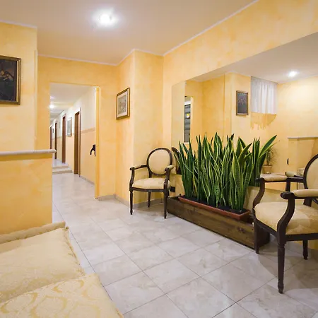 Hotel Tuscolana-3