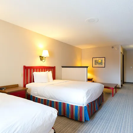 Wildwood Lodge & Suites-2
