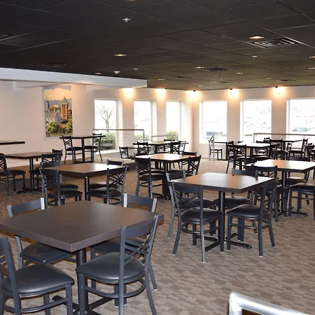 Bridgepointe Hotel & Marina-3