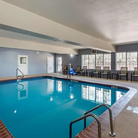 Best Western Palo Duro Canyon Inn & Suites-3
