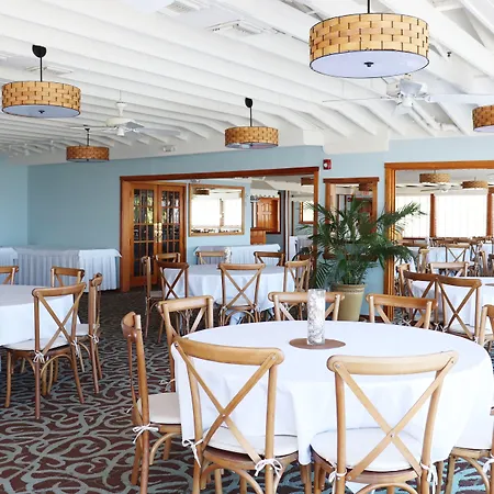 Capt Hirams Resort-3