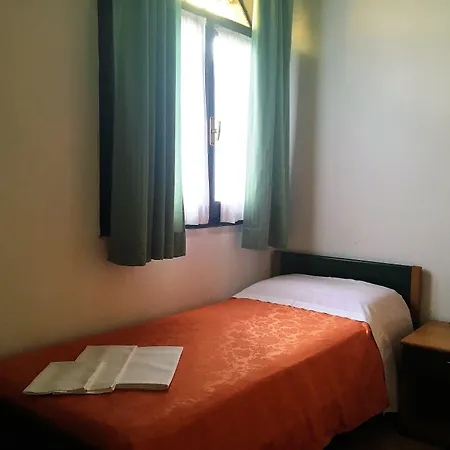 Camping Hotel Au Lac De Como-2