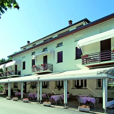 Camping Hotel Au Lac De Como-3