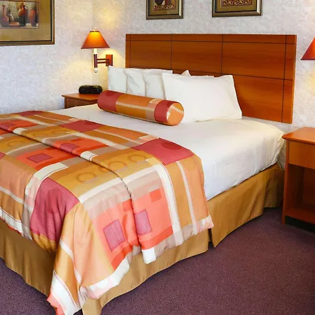 Magnuson Hotel Howell/Brighton-2