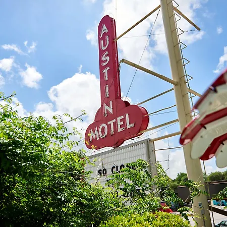 Austin Motel-3