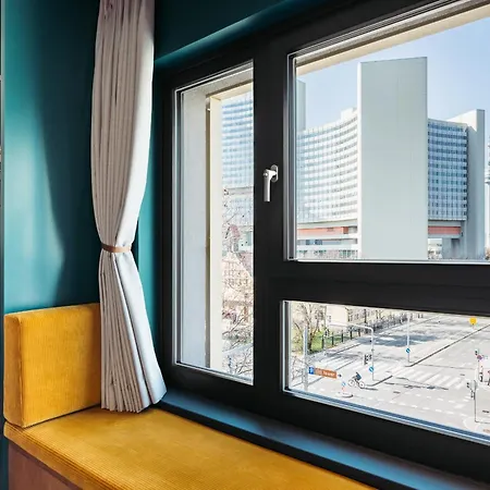 Hotel Schani UNO City-3