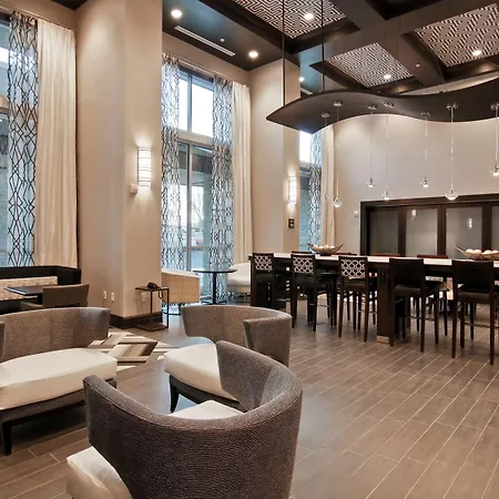 Hampton Inn & Suites Bellevue Downtown/Seattle-3