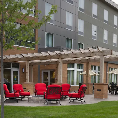Holiday Inn Express And Suites Madison Central By Ihg-3