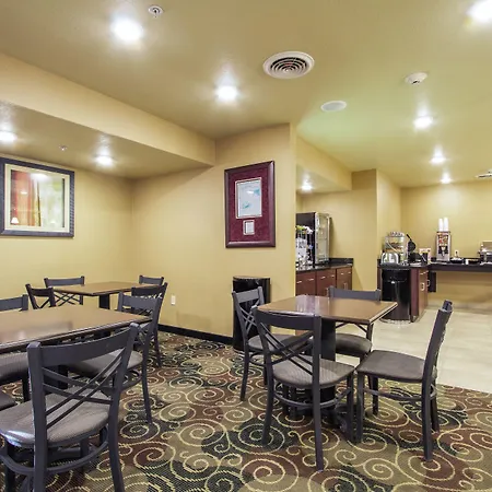 Cobblestone Inn & Suites - Corry-3