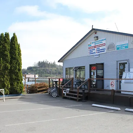 Quarterdeck Inn Port Hardy-2