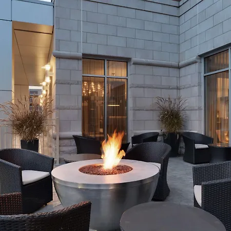 Hilton Garden Inn Rochester - University & Medical Center-3