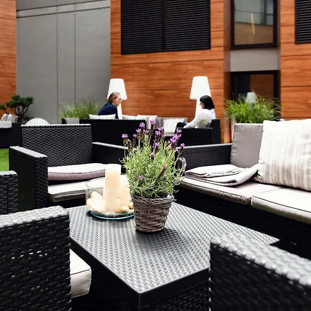 Warsaw Plaza Hotel-3