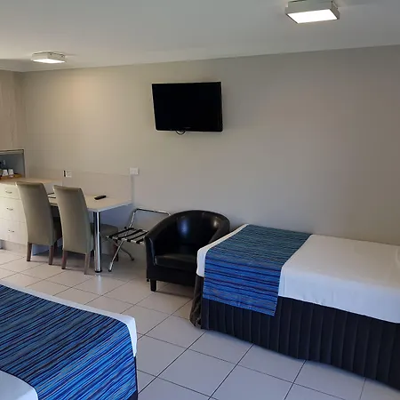Cardwell Beachcomber Motel & Tourist Park-3