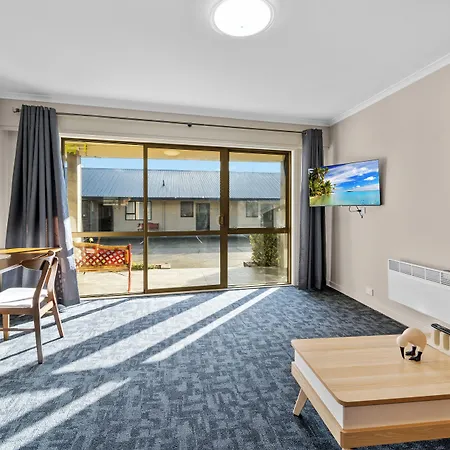 Ashlar Motel-2