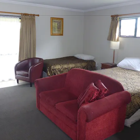 Westport Kiwi Holiday Park & Motels-2