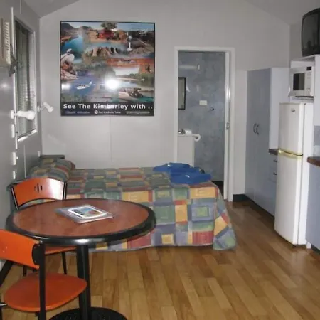 Ivanhoe Village Caravan Resort-2