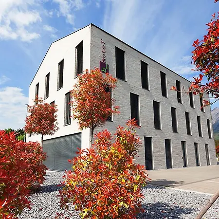 b_smart motel Sevelen-2