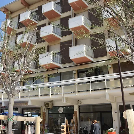 Hotel Suprem sul Mare-3