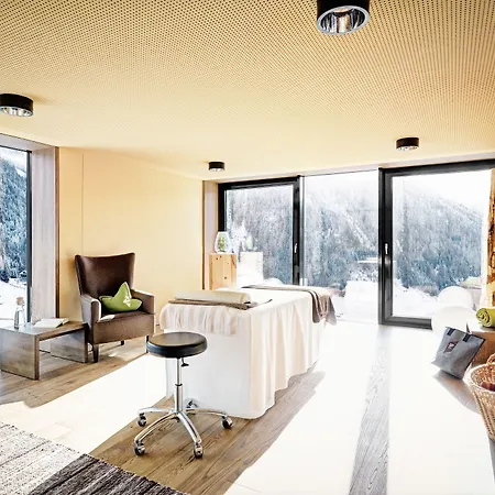 Gradonna Mountain Resort Chalets & Hotel-2