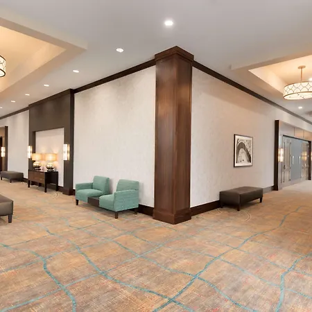 Embassy Suites By Hilton Chicago Naperville-3