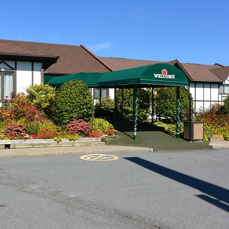 Mcintosh Country Inn & Conference Centre-2