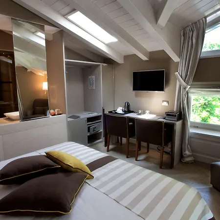Fuori Porta House-3