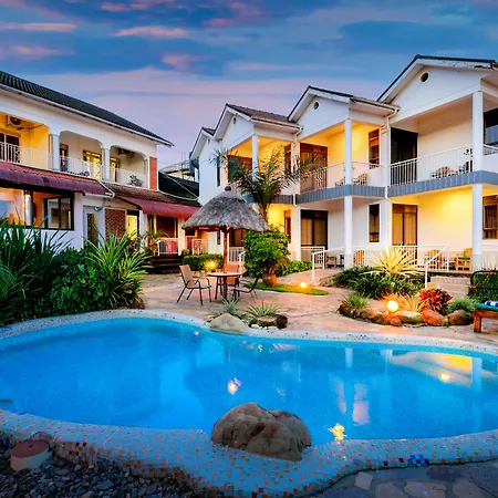 2 Friends Beach Hotel-3